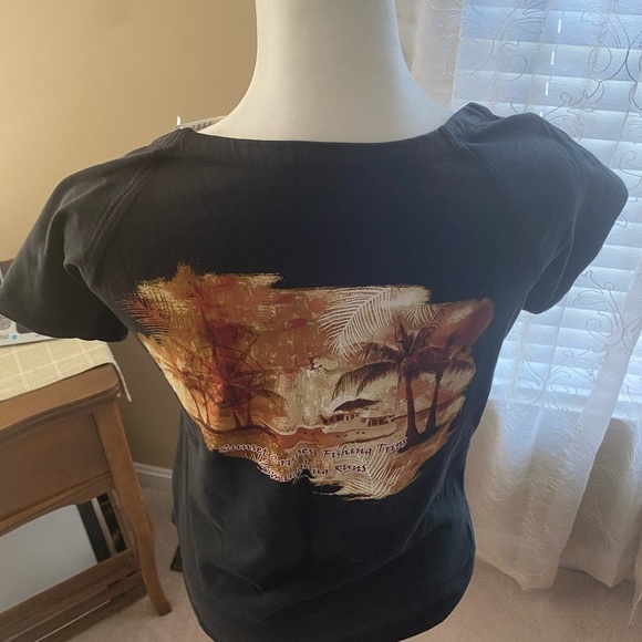 𝅺crazy Brand Tshirt size small - Picture 7 of 8